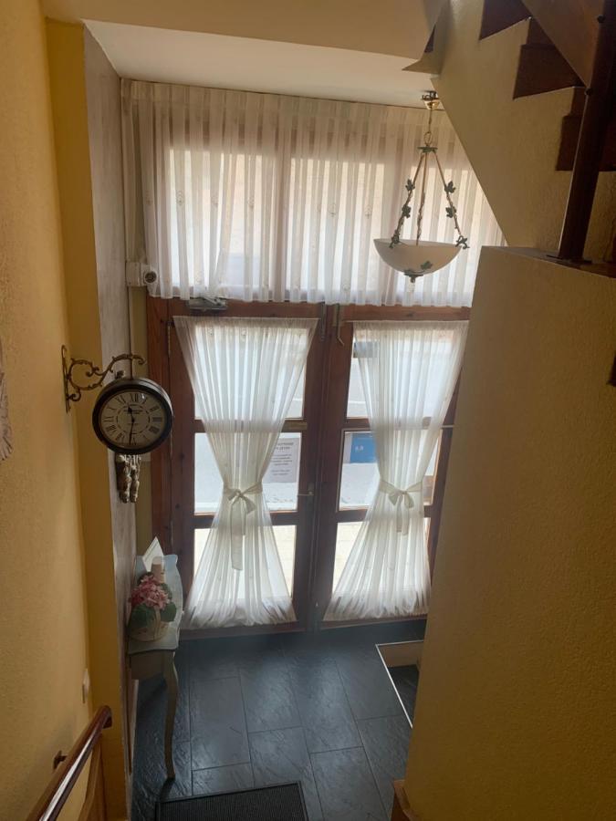 Hostal Docar Lerma Exteriör bild