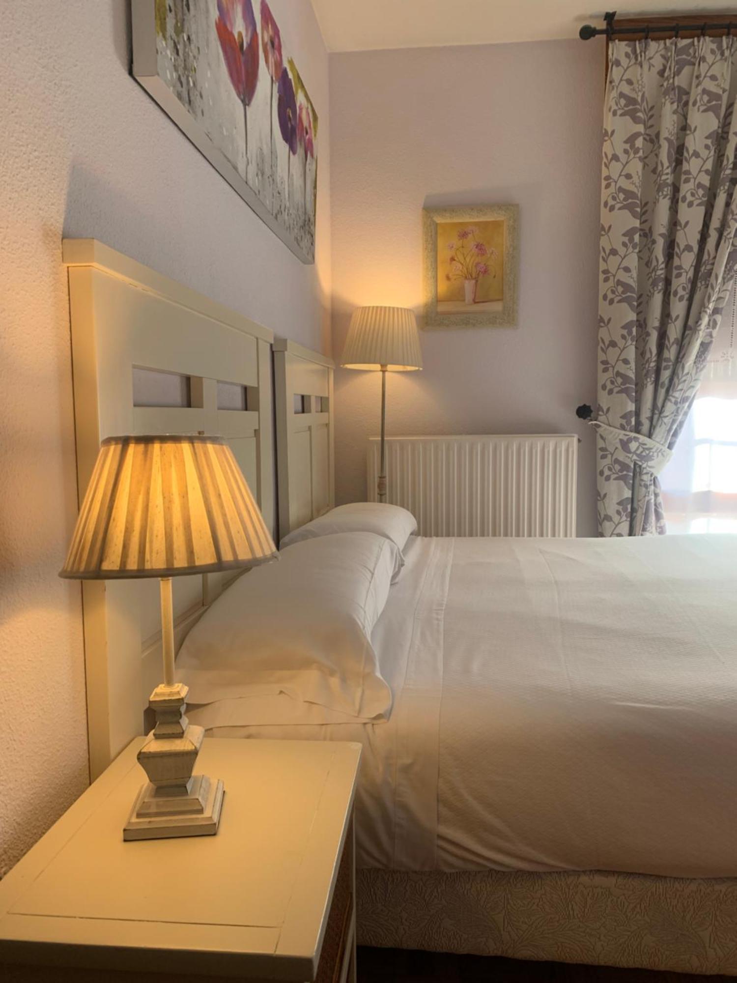 Hostal Docar Lerma Exteriör bild